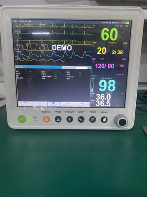 12.1 inch EHBO-apparaten vitale functies monitor monitor patiënt