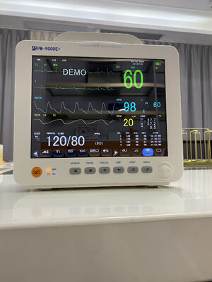 Multi-parameter patiëntmonitor die SpO2, NIBP, ademhaling, ECG en temperatuur kan meten