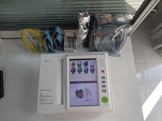 12 kanaal draagbare EKG-machine met 10 inch touchscreen voor ziekenhuis- en kliniekgebruik