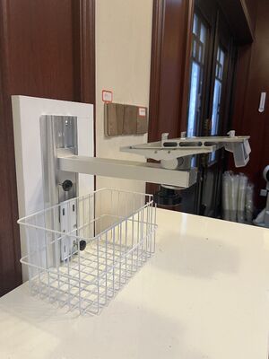 Hoogteverstelbare metalen wandbeugel voor patiëntmonitor-ondersteuningsarm in ziekenhuisopvang