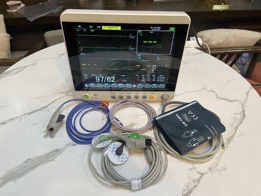 EKG 12,1 inch scherm 6 Multi-parameter Patiënt Monitor Ziekenhuis Thuisgebruik ISO13485 Gecertificeerd Klasse II Medische apparatuur ICU