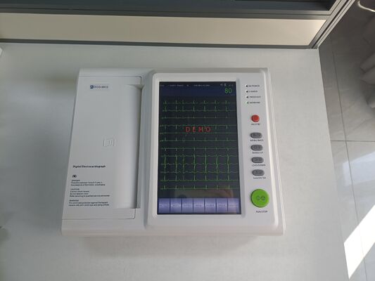 ECG-apparaat 12-kanaals draagbare handheld EKG-monitor met 10,2" kleurentouchscreen en ingebouwde batterij
