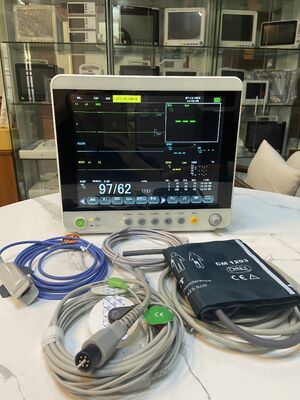 Medische Modulaire Elektrische Multi-Parameter Patiëntmonitor 6 Parameters 12.1'' Kleuren Touchscreen voor Ziekenhuis Spoedeisende Hulp